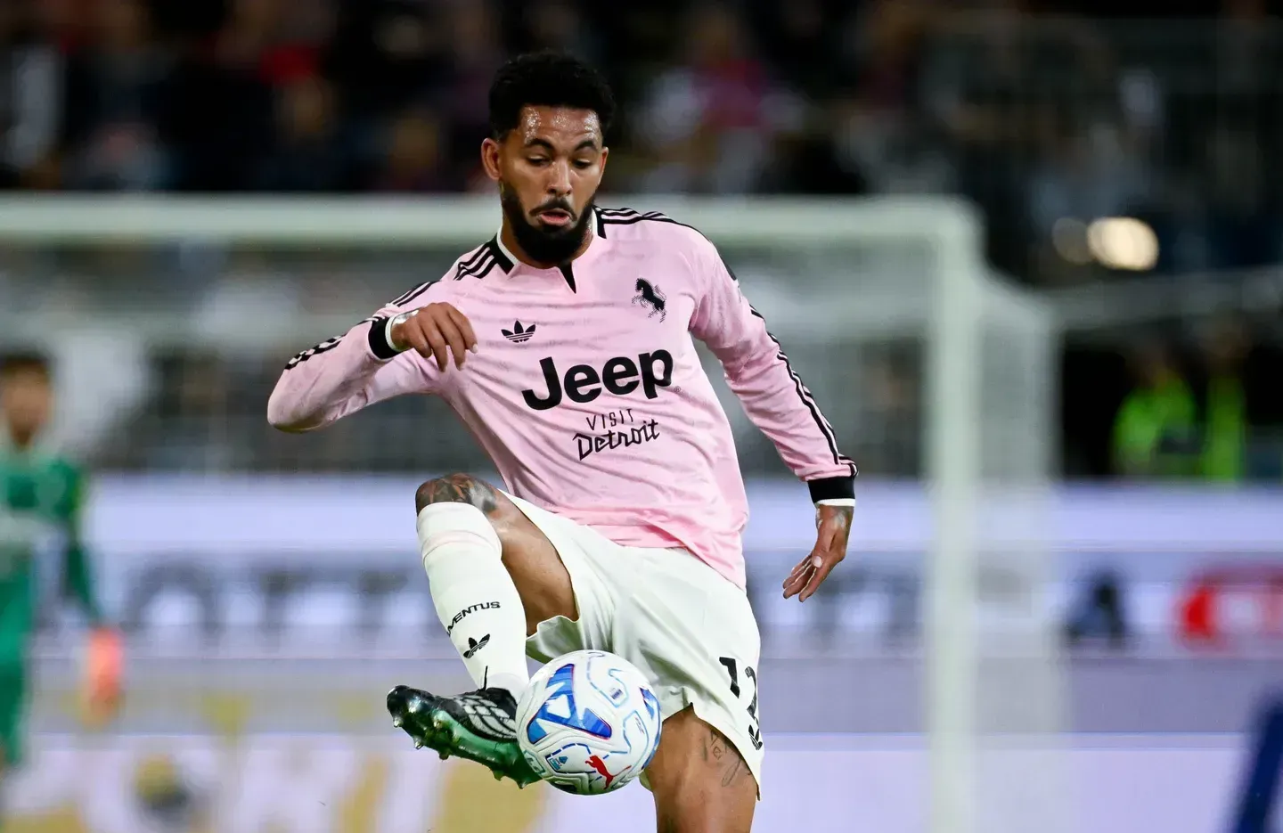 Juve resgata ponto na visita ao Cagliari